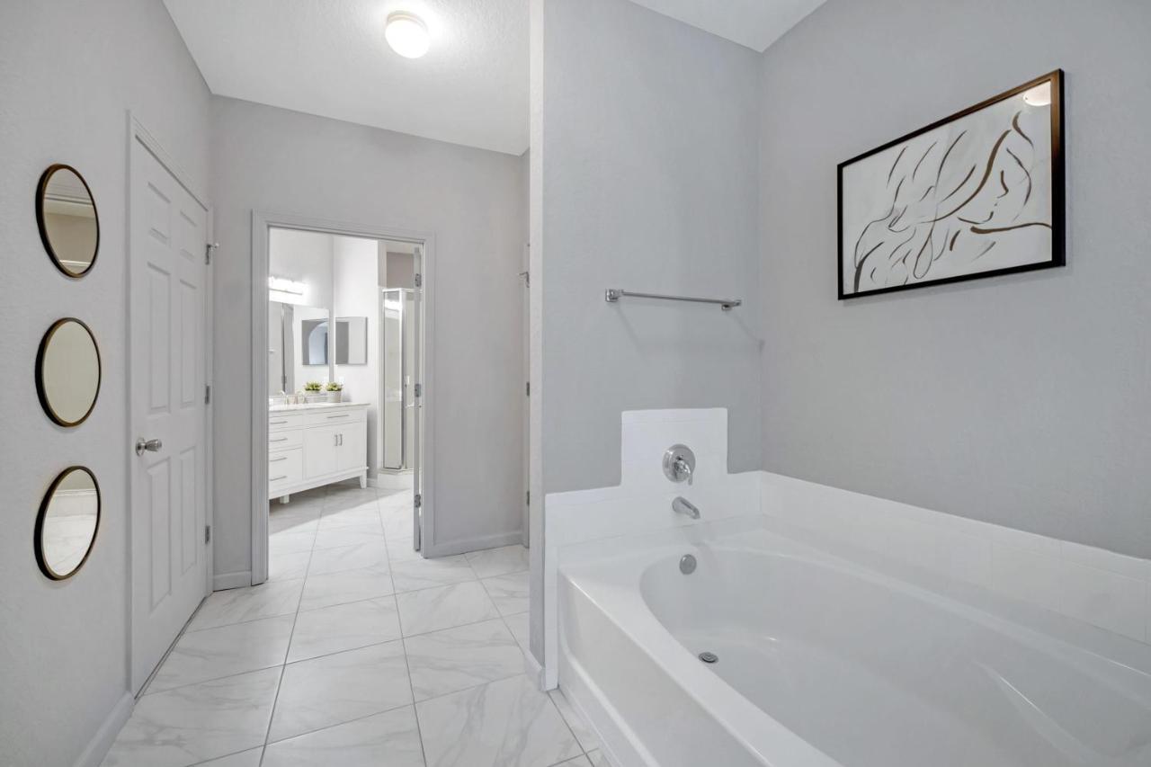 Near Disney - Spacious 3Br - Pool And Hot Tub! Orlando Eksteriør billede